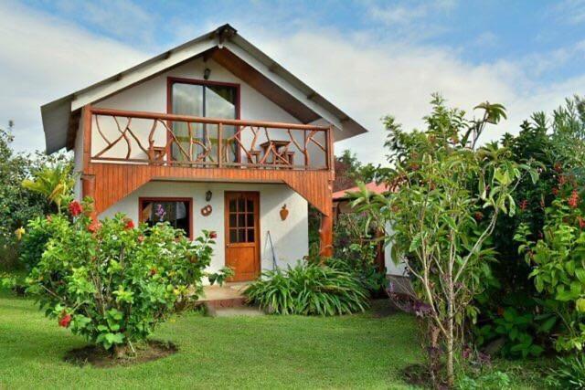 Cabanas Hinariru Nui Hanga Roa Exterior photo